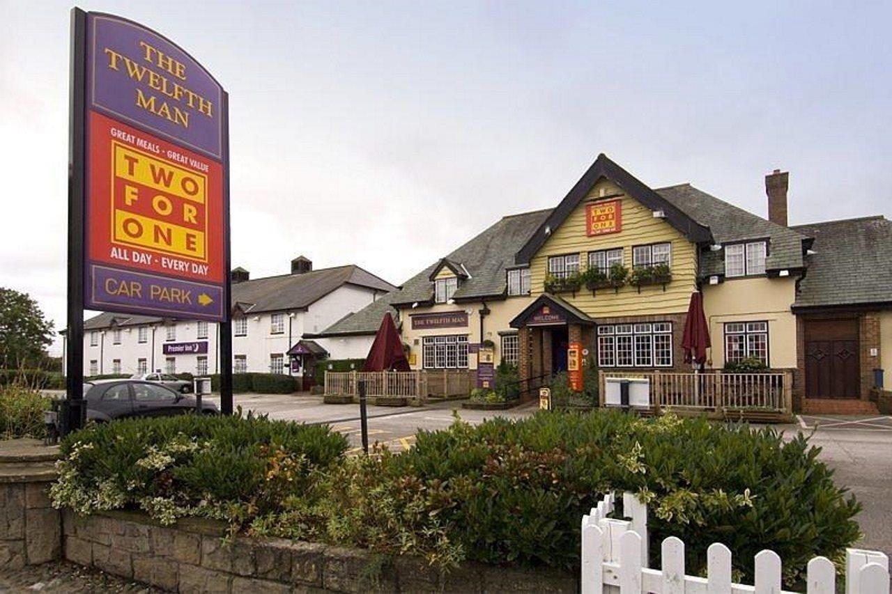 Premier Inn Premier Inn Wirral Greasby Kültér fotó